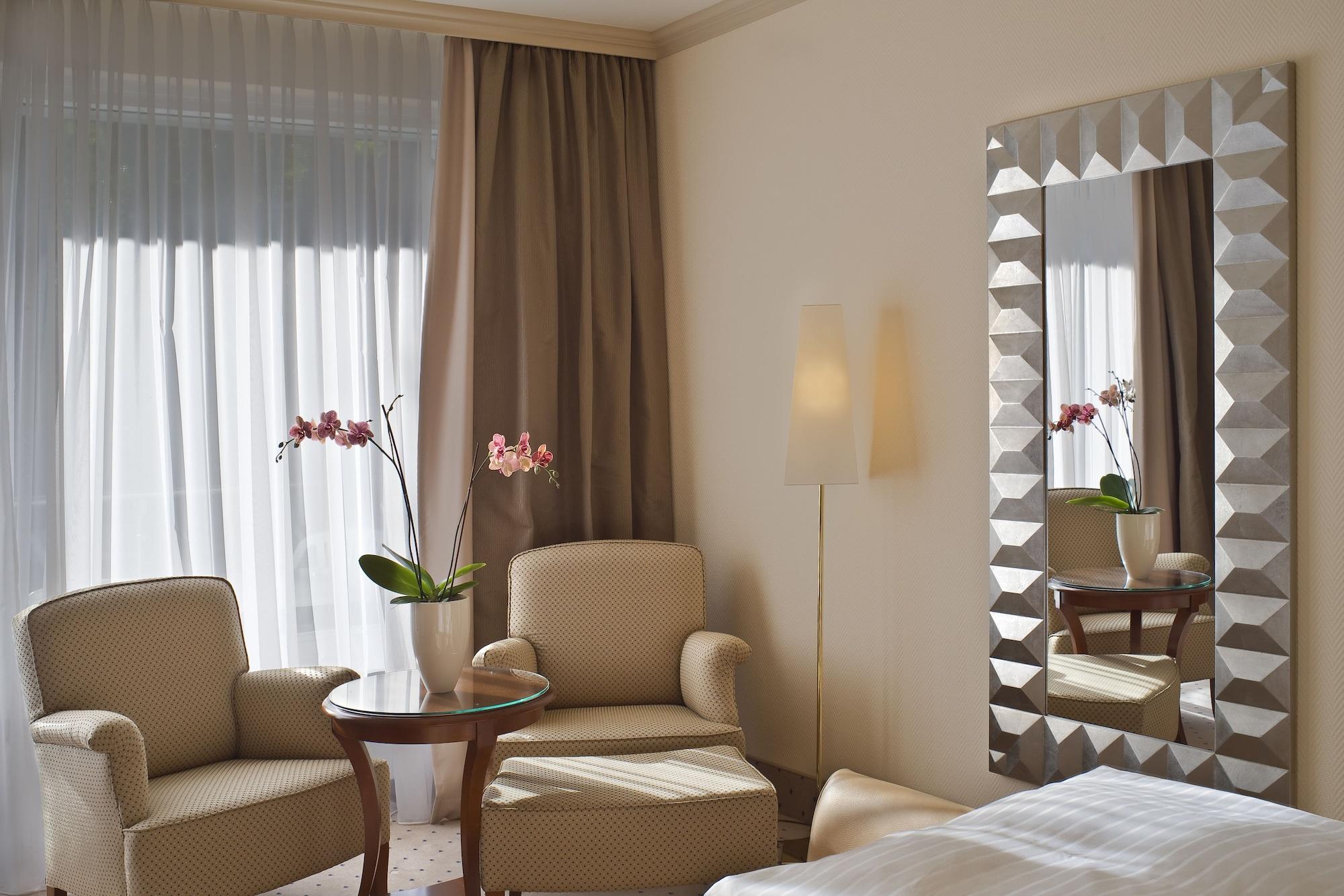 Bernstein Hotel Villa Kastania Berlin Bagian luar foto