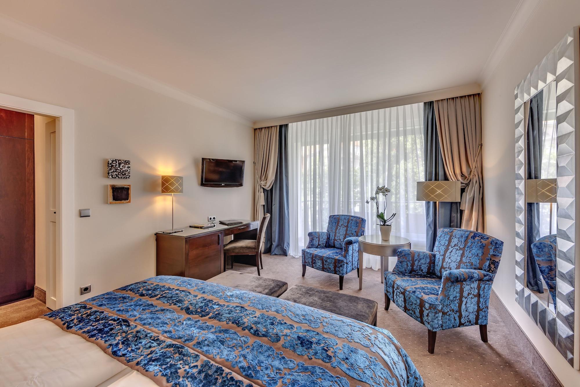 Bernstein Hotel Villa Kastania Berlin Bagian luar foto
