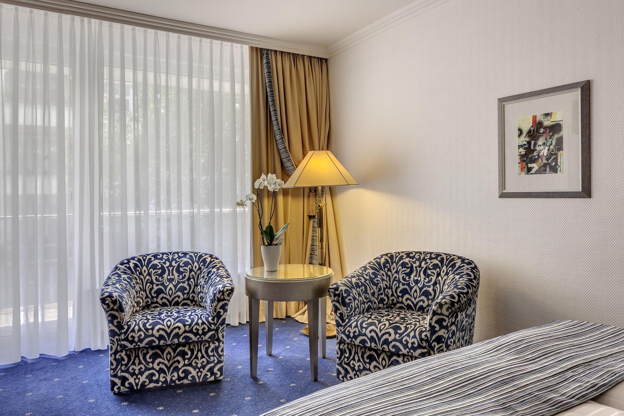 Bernstein Hotel Villa Kastania Berlin Bagian luar foto