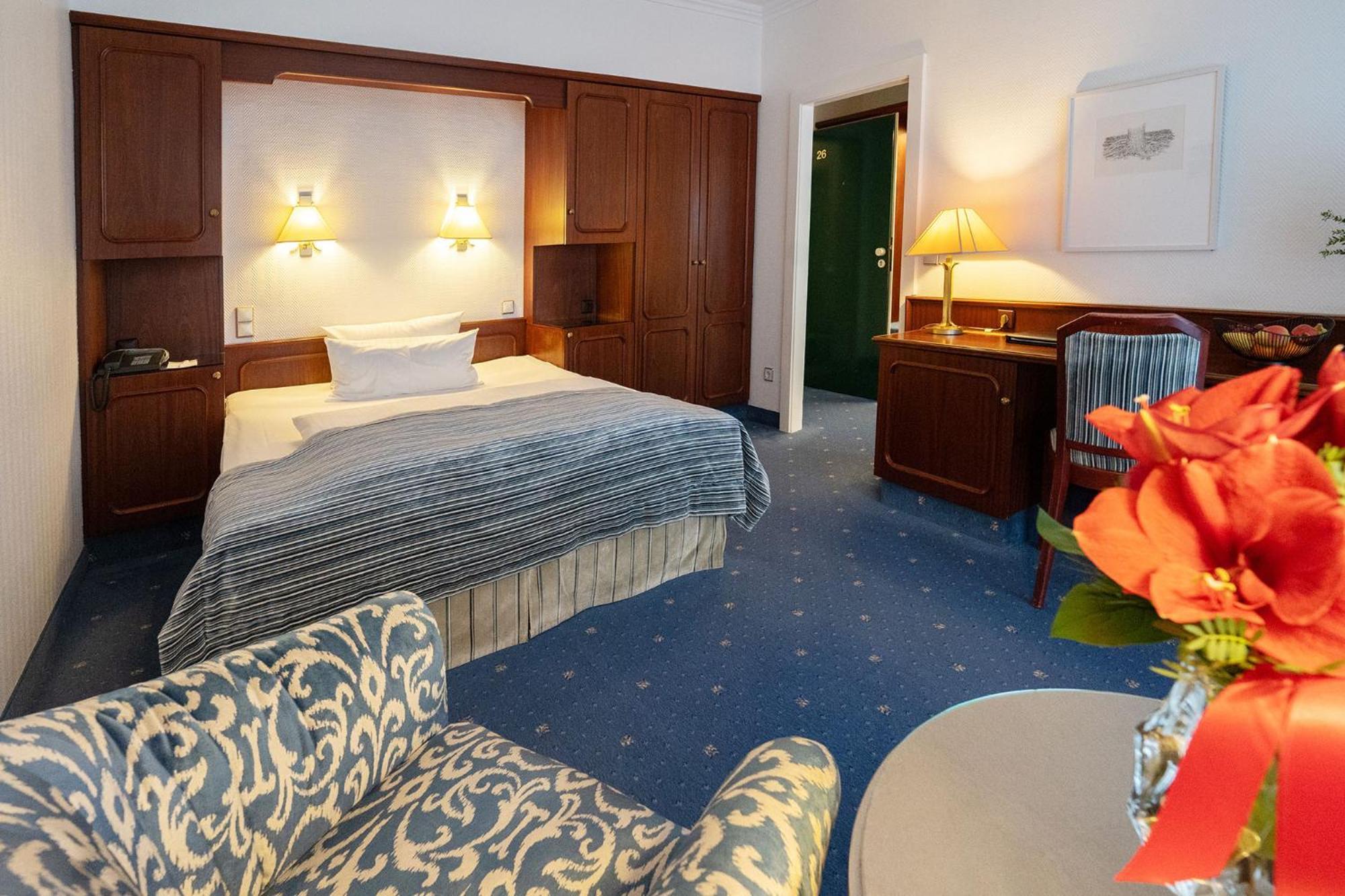 Bernstein Hotel Villa Kastania Berlin Ruang foto