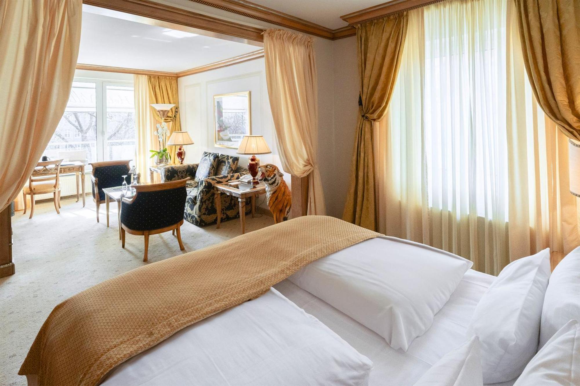 Bernstein Hotel Villa Kastania Berlin Bagian luar foto